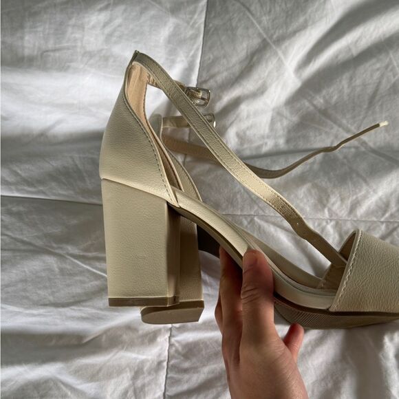 SO Nude Block Heel Sandals – Size 7.5 - Picture 7 of 11
